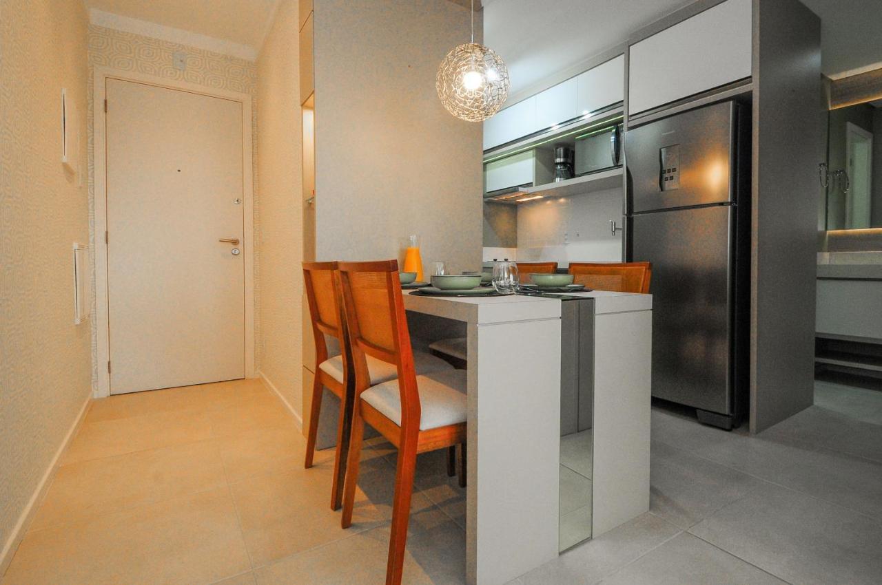 Belíssimo Estúdio Em Coqueiros, 300 Mts Da Via Gastronômica P209 Apartamento *